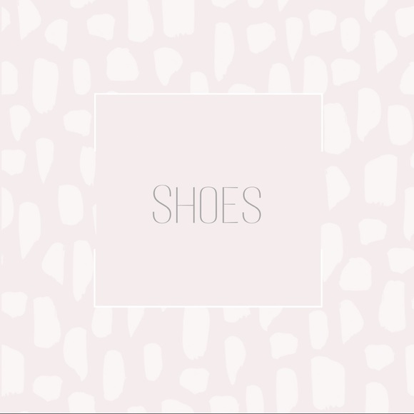 Life is short, buy the shoes! - Picture 1 of 1